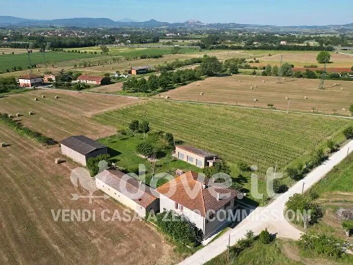 Casa con 6 locali in vendita in Via Caselle, Montepulciano