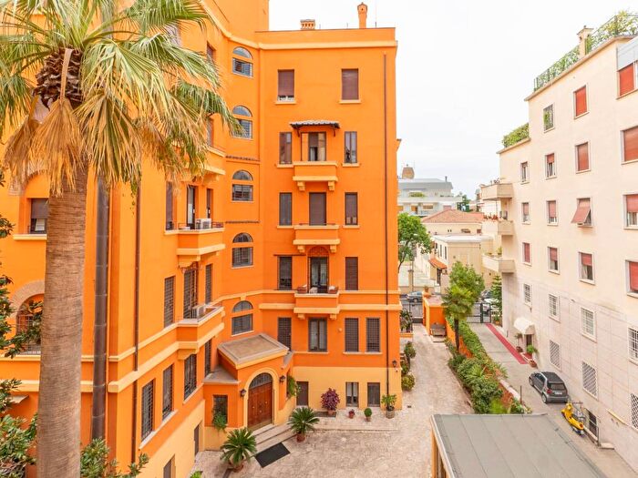 Appartamento quadrilocale in affitto in Via di Villa Emiliani, Parioli, Roma