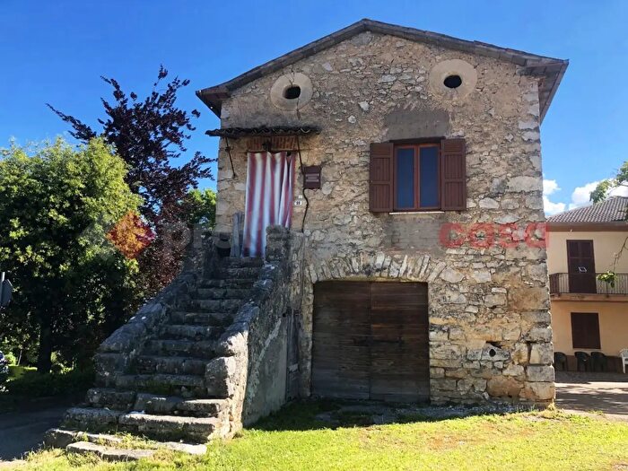 Casa bilocale in vendita in Via Strada Provinciale, Trivigliano