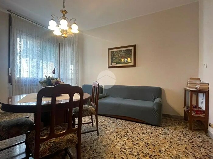 Appartamento quadrilocale in vendita in Via Guglielmo Ventura, Asti