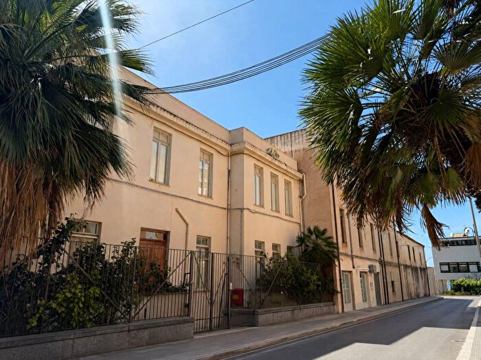 Casa con 6 locali in affitto in Via San Pasquale, Centro, Cefalù