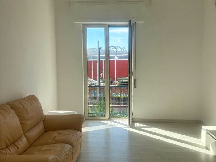 Appartamento trilocale in affitto in Via Raimondo Annecchino, Arco Felice, Pozzuoli