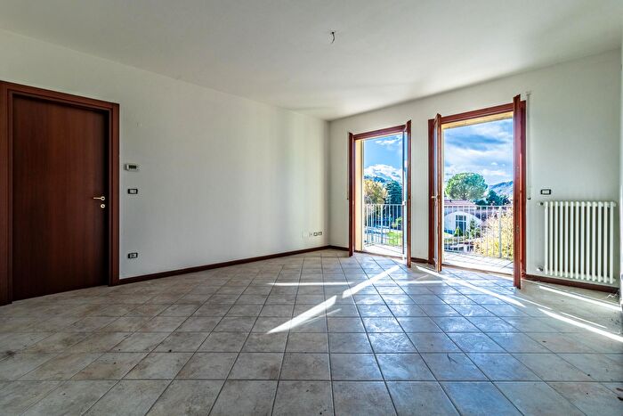 Appartamento quadrilocale in vendita in Via Rineggio B, Borgo Tossignano