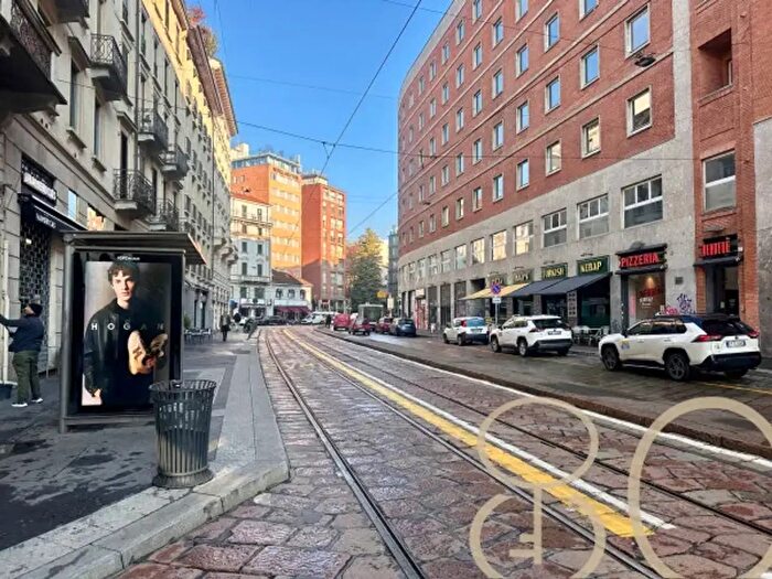 Appartamento bilocale in vendita in Corso di Porta Ticinese, Milano