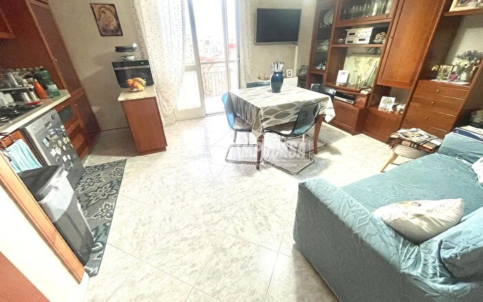 Appartamento trilocale in vendita in Acerra