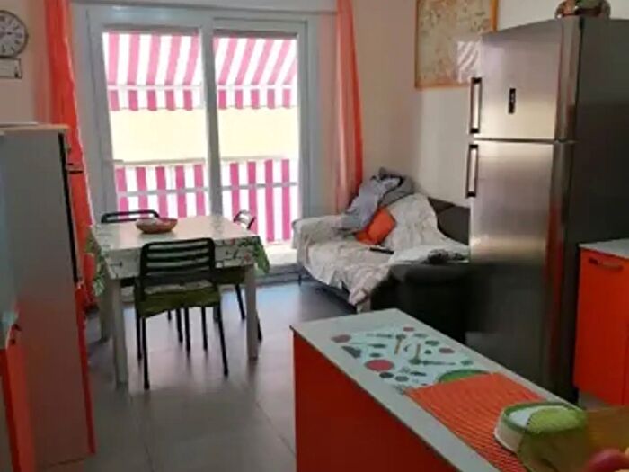 Appartamento trilocale in vendita in Via Vittorio Veneto, Ventimiglia