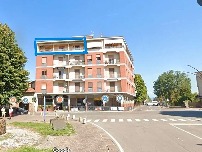 Appartamento con 6 locali in vendita in Via Piave, Romano Di Lombardia