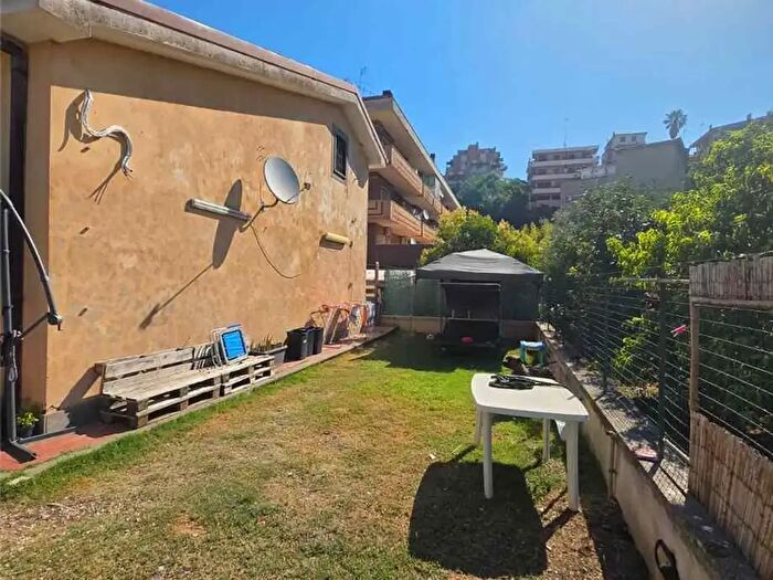 Casa trilocale in vendita in Roma