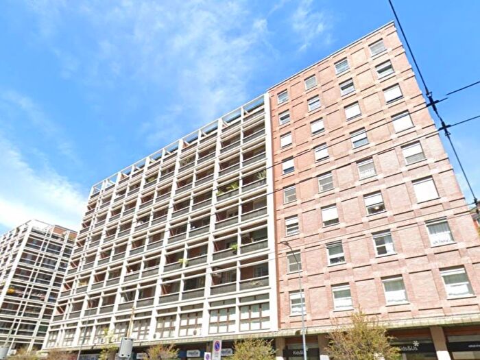 Appartamento bilocale in affitto in Viale Andrea Doria, Centrale, Milano
