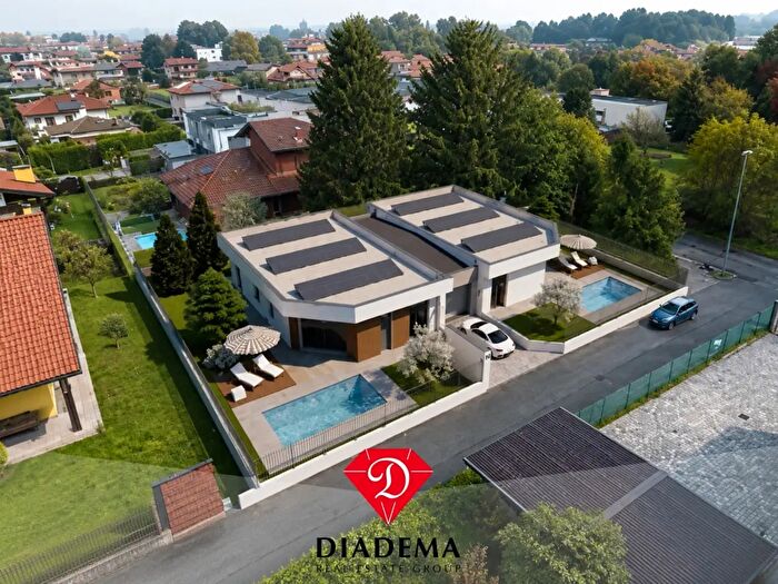 Casa quadrilocale in vendita in Dante, Arsago Seprio