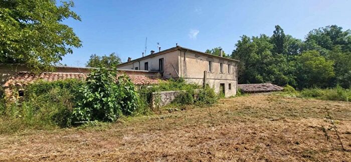Casa con 12 locali in vendita in di Santa Lucia, Acquasparta
