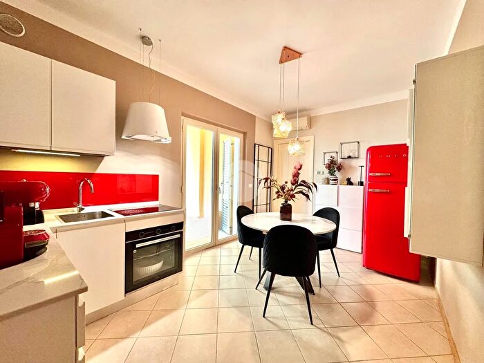 Appartamento trilocale in vendita in Via Alessandro Volta, San Benedetto Del Tronto