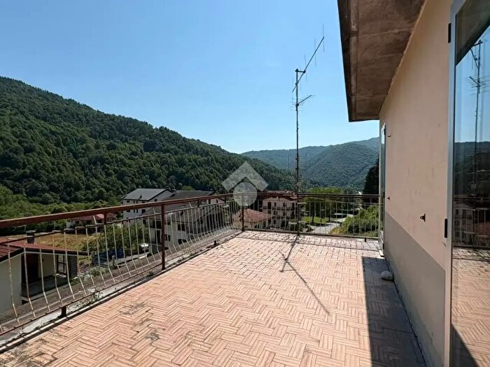 Appartamento trilocale in vendita in Via F Mistral, Melle