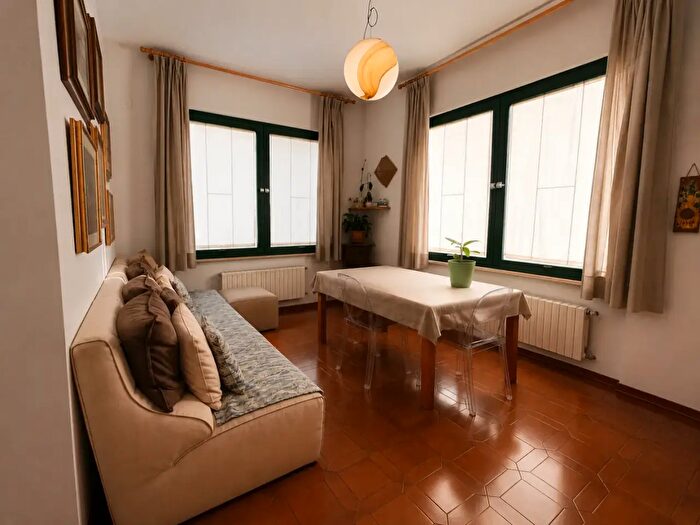 Appartamento con 9 locali in vendita in Bibbona