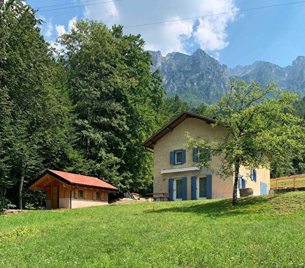 Casa con 6 locali in vendita in Valle di Sella, Borgo Valsugana