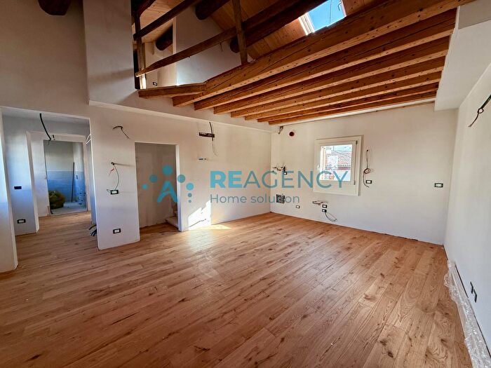 Appartamento bilocale in vendita in Contra della Fossetta, Vicenza