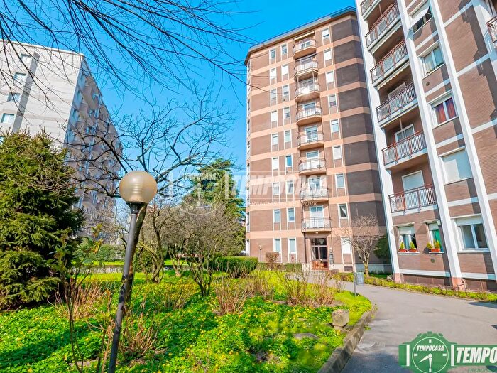 Appartamento trilocale in vendita in Via Giuseppe di Vittorio, San Donato Milanese