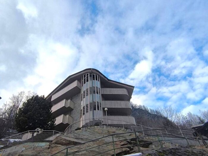 Appartamento trilocale in affitto in Contrada Costi, Centro, Chiesa in Valmalenco