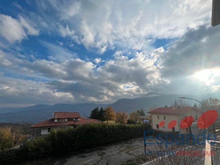 Appartamento quadrilocale in vendita in Lizzano In Belvedere