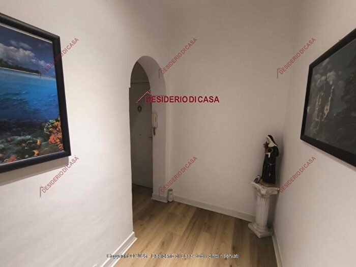 Appartamento trilocale in vendita in Via Roccazzo Palermo Pa Italia, Palermo