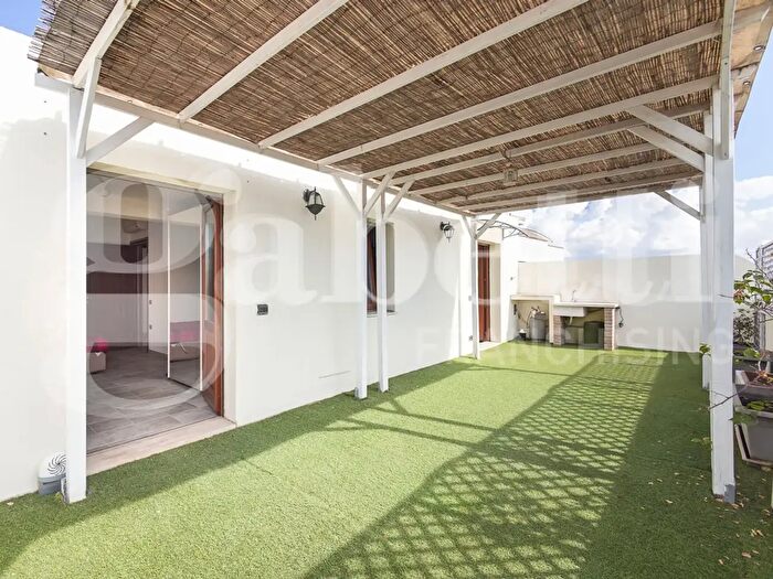 Appartamento trilocale in vendita in Via dei Campi Sn, Cagliari