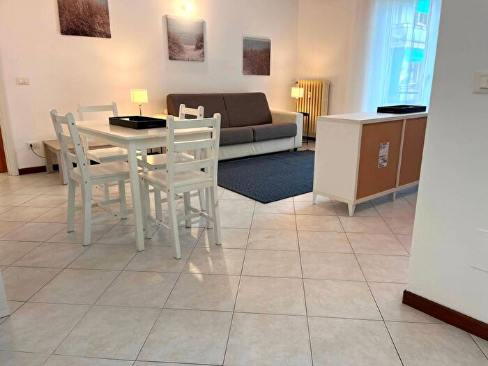 Appartamento monolocale in affitto in Via Ponale, Bignami Ponale, Milano