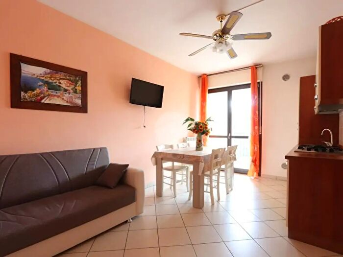 Appartamento trilocale in vendita in Via Ercole Falò, Alba Adriatica