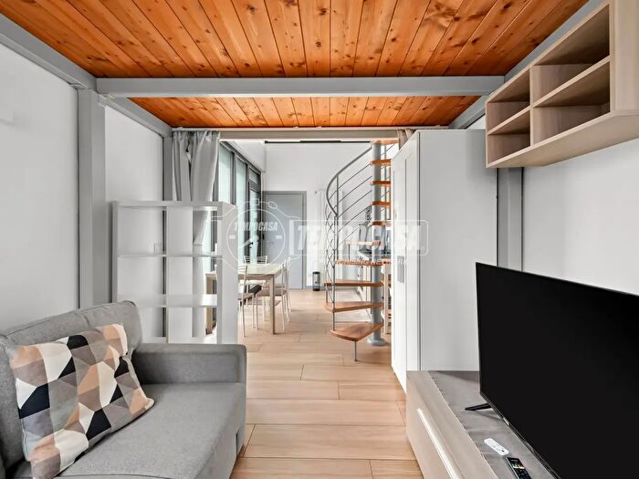 Appartamento monolocale in vendita in Via Filippo Tajani, Milano