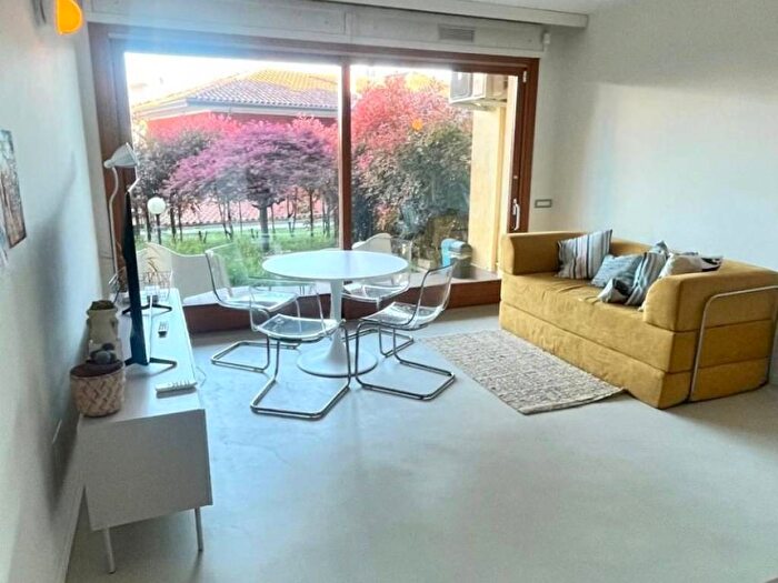 Appartamento bilocale in affitto in Via Bellaria, Centro, Sesto Calende