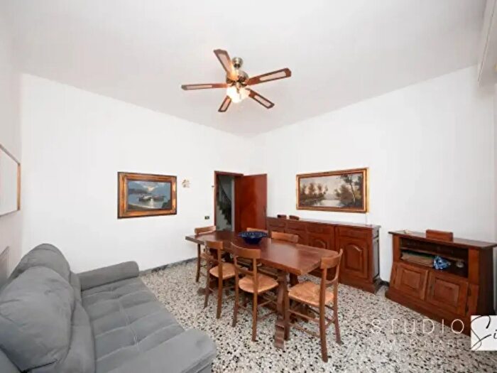 Casa con 6 locali in vendita in Via Eugenio Montale, Montale