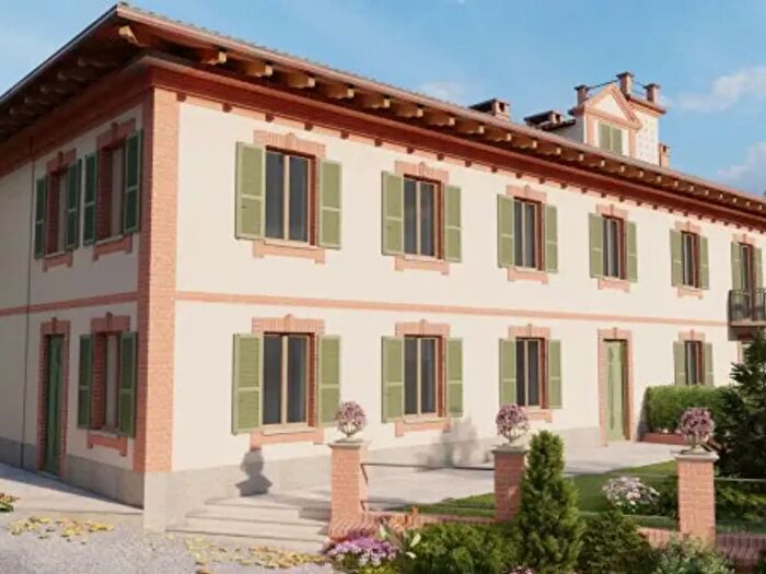 Casa con 6 locali in vendita in Via Fratelli Cervi, Asti