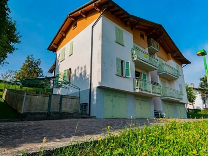 Appartamento trilocale in vendita in Via Giuseppe Verdi, Serina