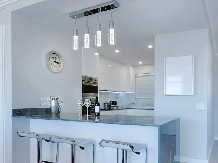 Appartamento trilocale in vendita in Via Lazio, Brescia