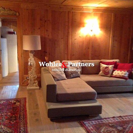 Appartamento con 5 locali in vendita in Via Josef Walch, Dobbiaco