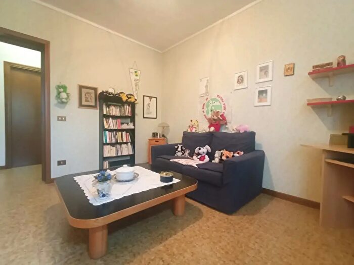 Casa con 7 locali in vendita in Via Patrioti, San Giorgio Piacentino