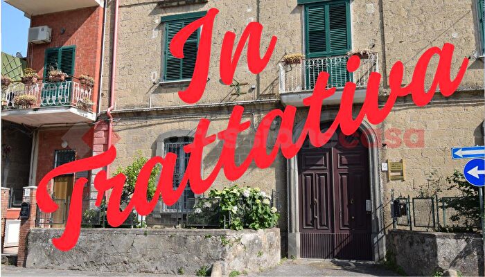 Appartamento con 5 locali in vendita in Via Garibaldi, Castel San Giorgio