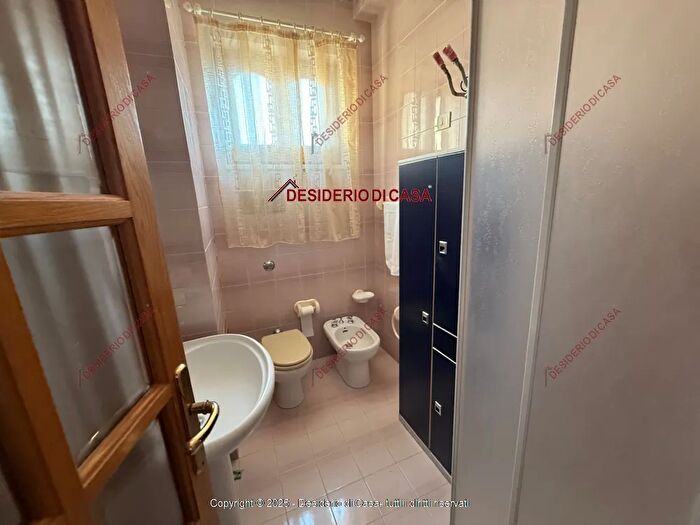 Appartamento con 5 locali in vendita in Palermo