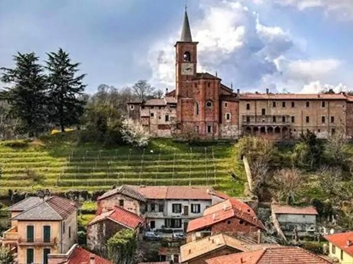 Appartamento quadrilocale in affitto in Via Fiume, Tradate