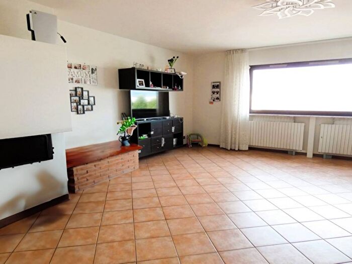 Appartamento quadrilocale in affitto in Via Francesco Saverio Nitti, Pablo Prati Bocchi, Parma