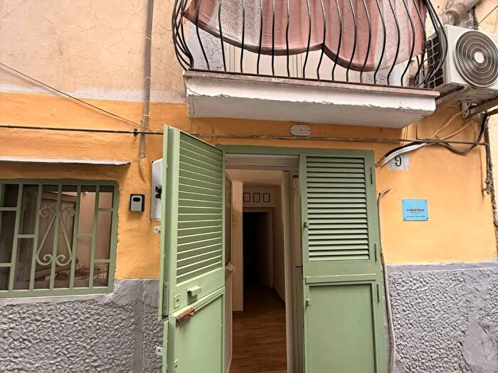 Appartamento monolocale in affitto in Via Francesco Saverio Gargiulo, Centro Storico, Napoli