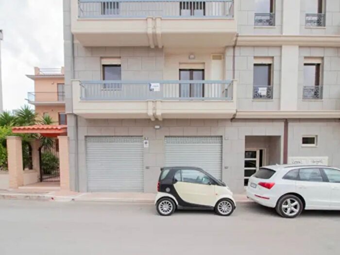 Appartamento trilocale in vendita in Via Gioacchino Rossini, Lucera