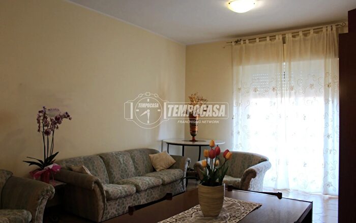 Appartamento quadrilocale in vendita in Via del Bosco, Catania