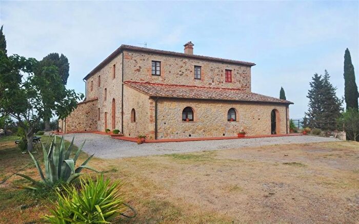 Casa in vendita in Pomarance