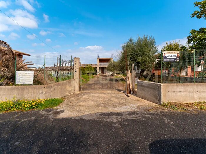 Casa quadrilocale in vendita in Via del Salice, Augusta