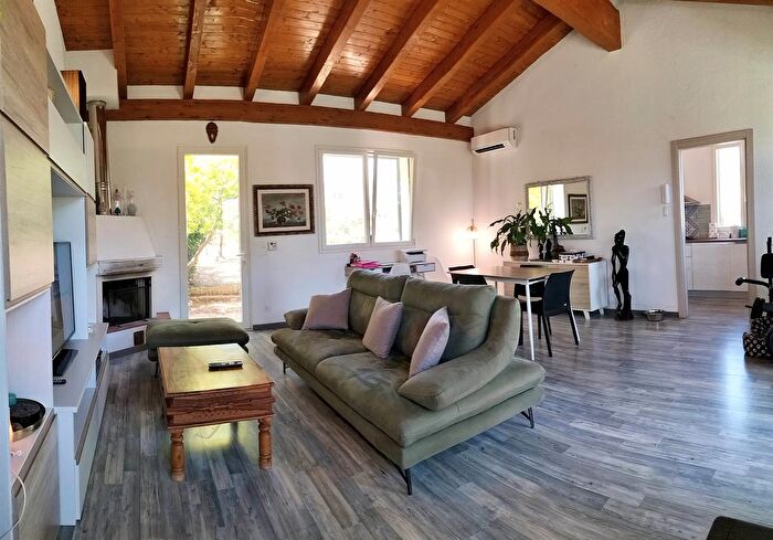 Casa con 5 locali in vendita in Via Cupido, Valderice