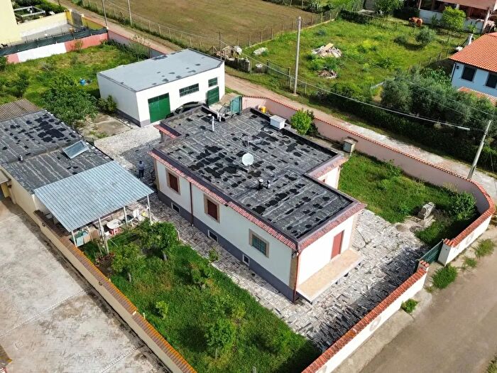 Casa quadrilocale in vendita in Via Affile, Nettuno