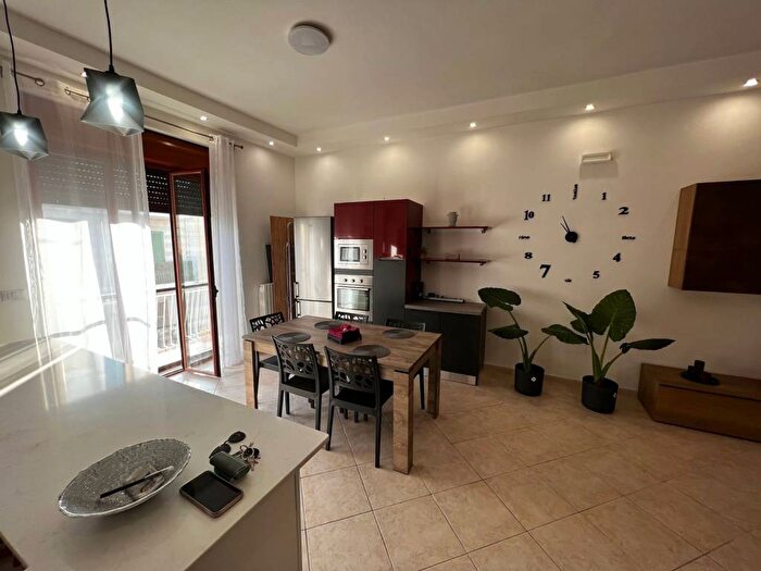 Appartamento trilocale in affitto in Piazza Giovanni del Vento, Casale Materdomini, Brindisi