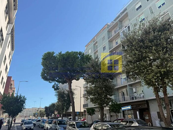Appartamento trilocale in vendita in Viale Commenda, Brindisi