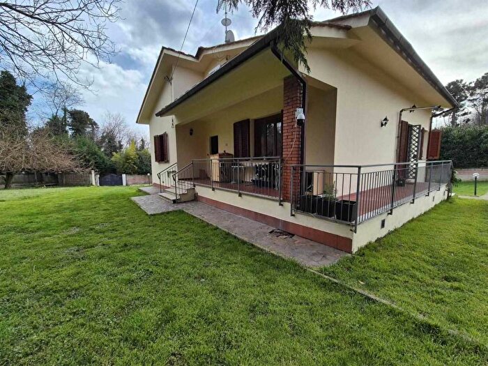 Casa con 5 locali in vendita in via canfittori, Marliana