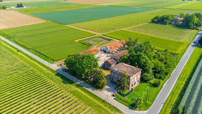 Casa monolocale in vendita in Via Chiesa Panzano, Campogalliano